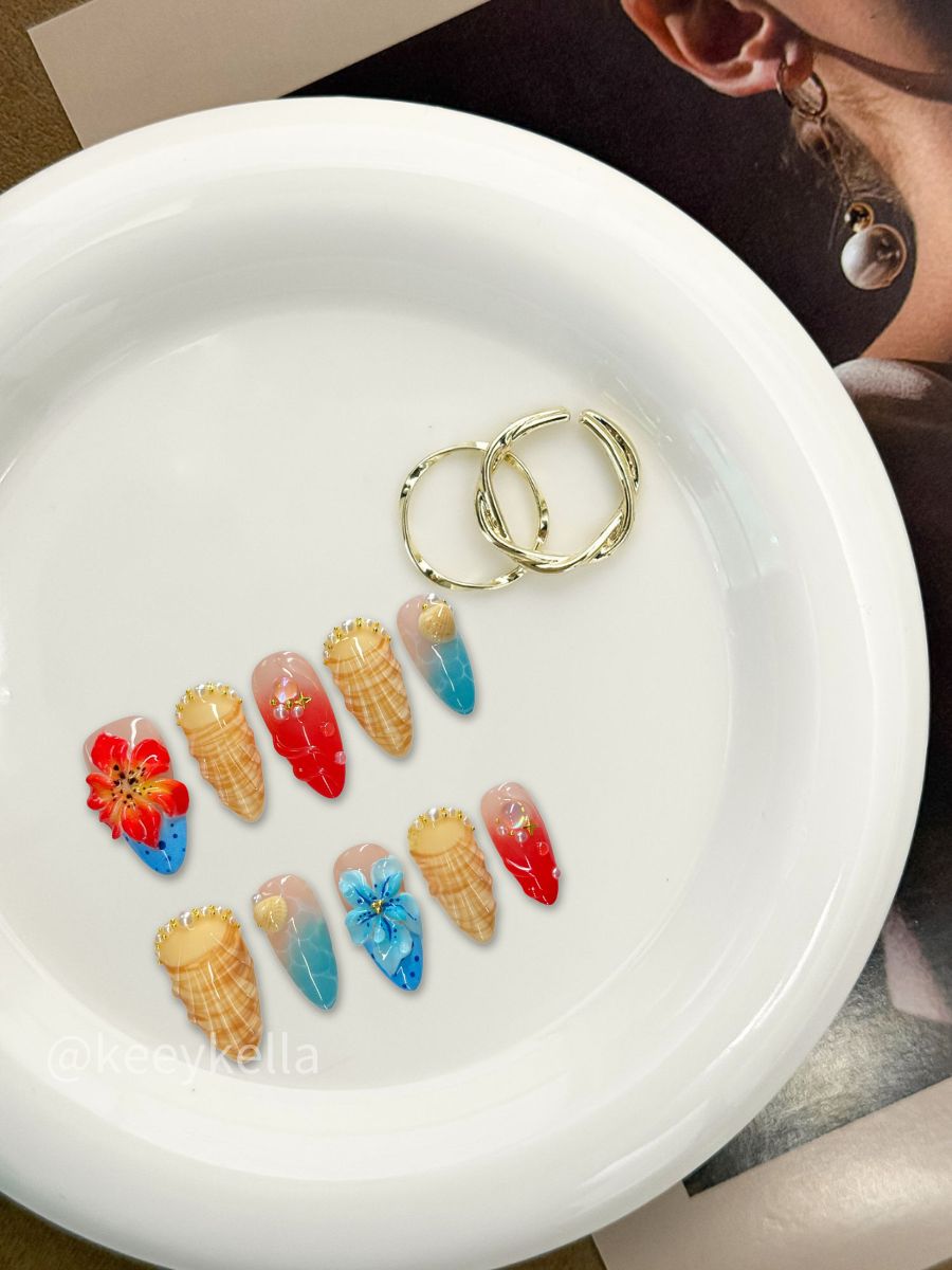 press on nails flower Shell Dreams